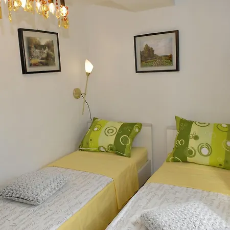 Piazzeta De Luxe Apartment